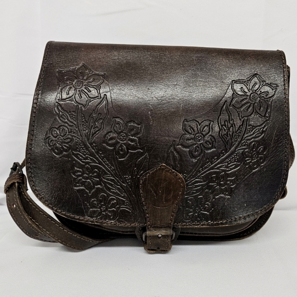 AZ Hand Tooled Leather Saddle Bag Crossbody Handbag In Walnut Brown - Picture 3 of 16